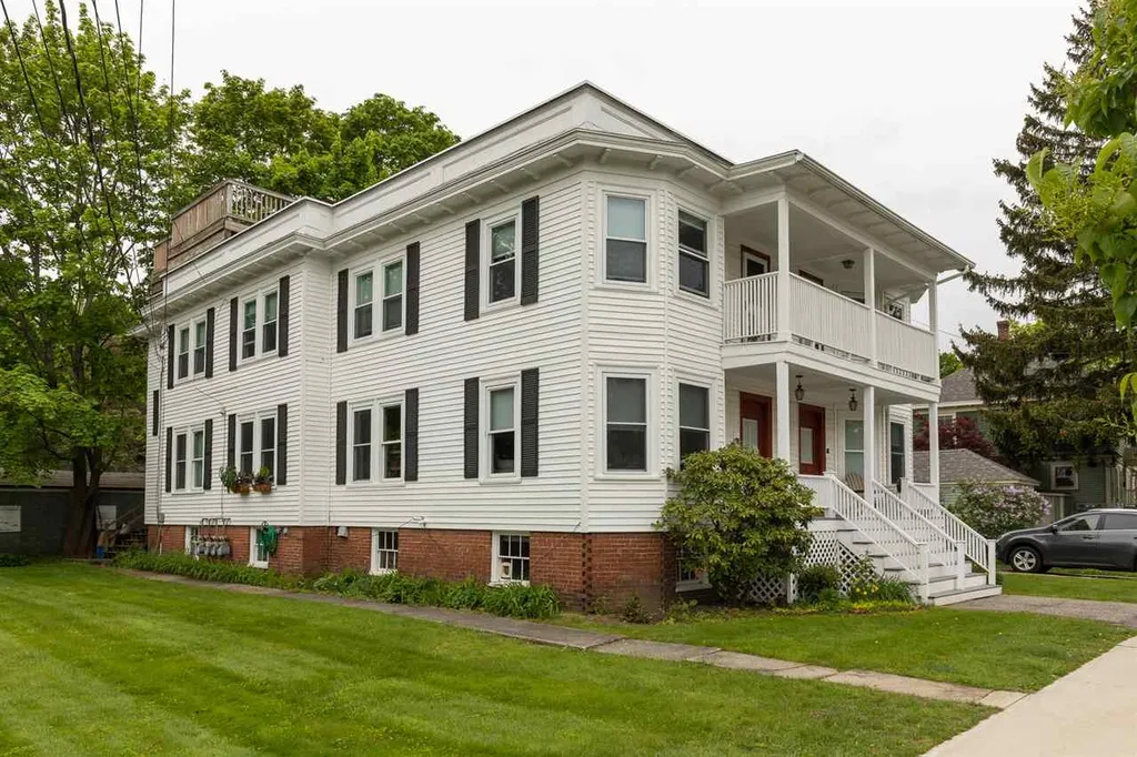 162 Rockland Street Portsmouth NH 03801