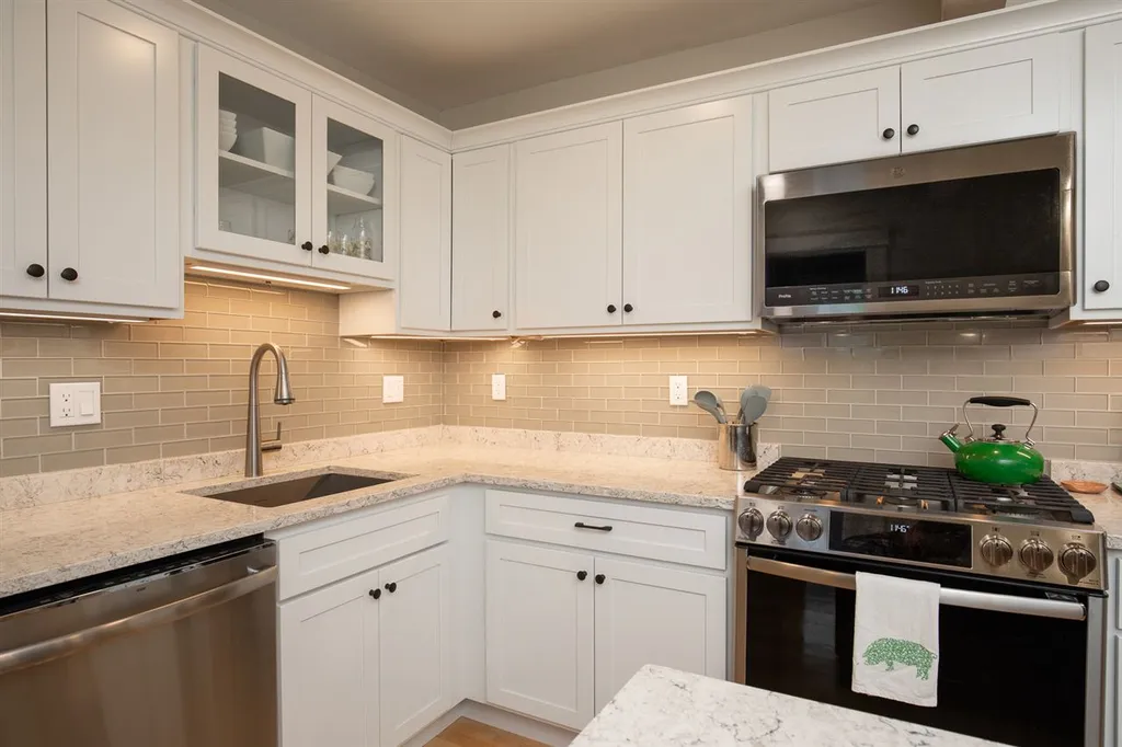162 Rockland Street Portsmouth NH 03801