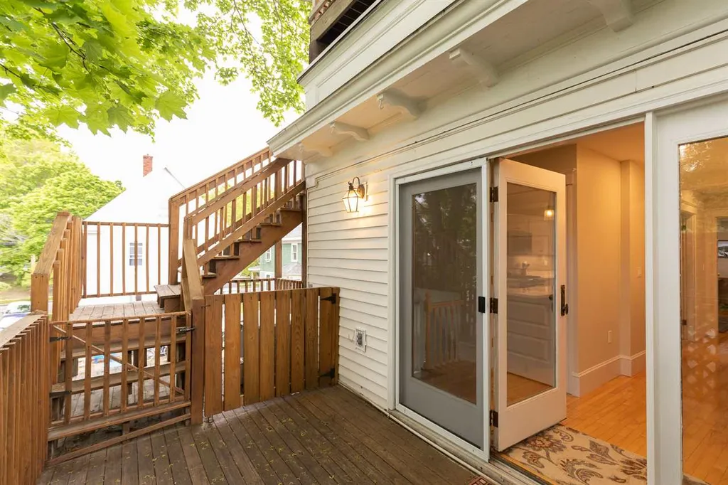 162 Rockland Street Portsmouth NH 03801
