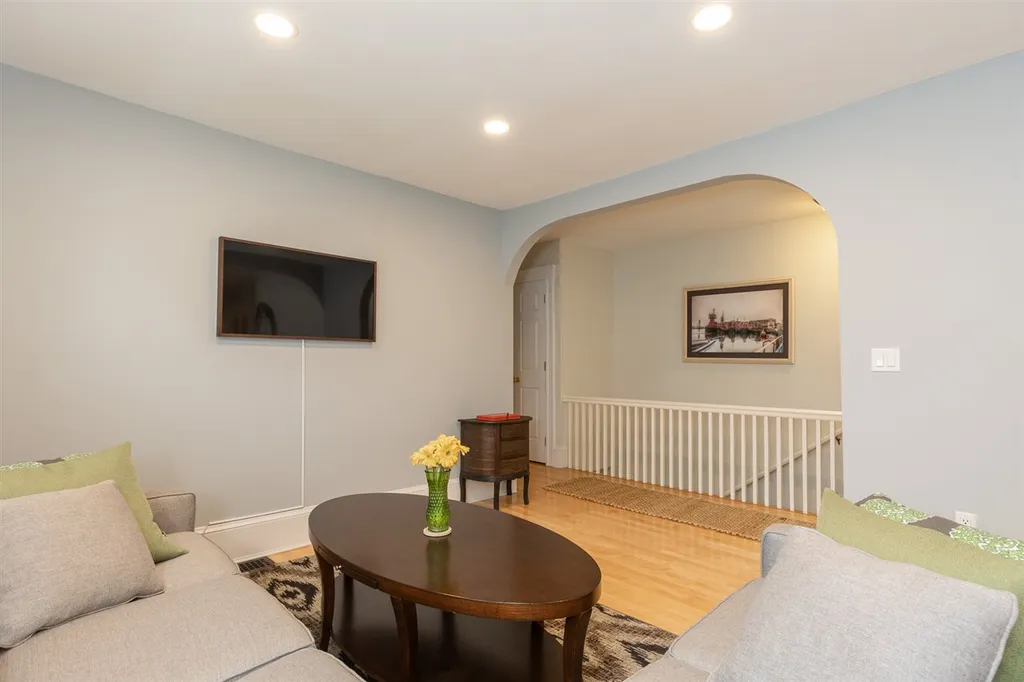 162 Rockland Street Portsmouth NH 03801