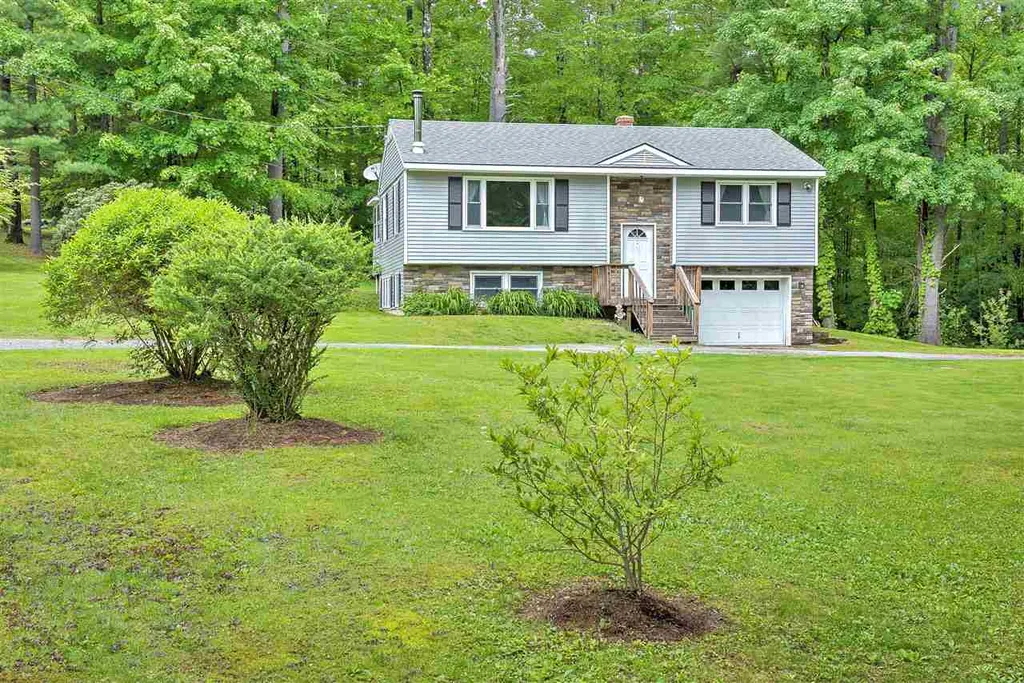 22 Pinewood Circle Walpole NH 03608