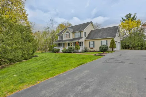 45 Massabesic Drive Auburn NH 03032