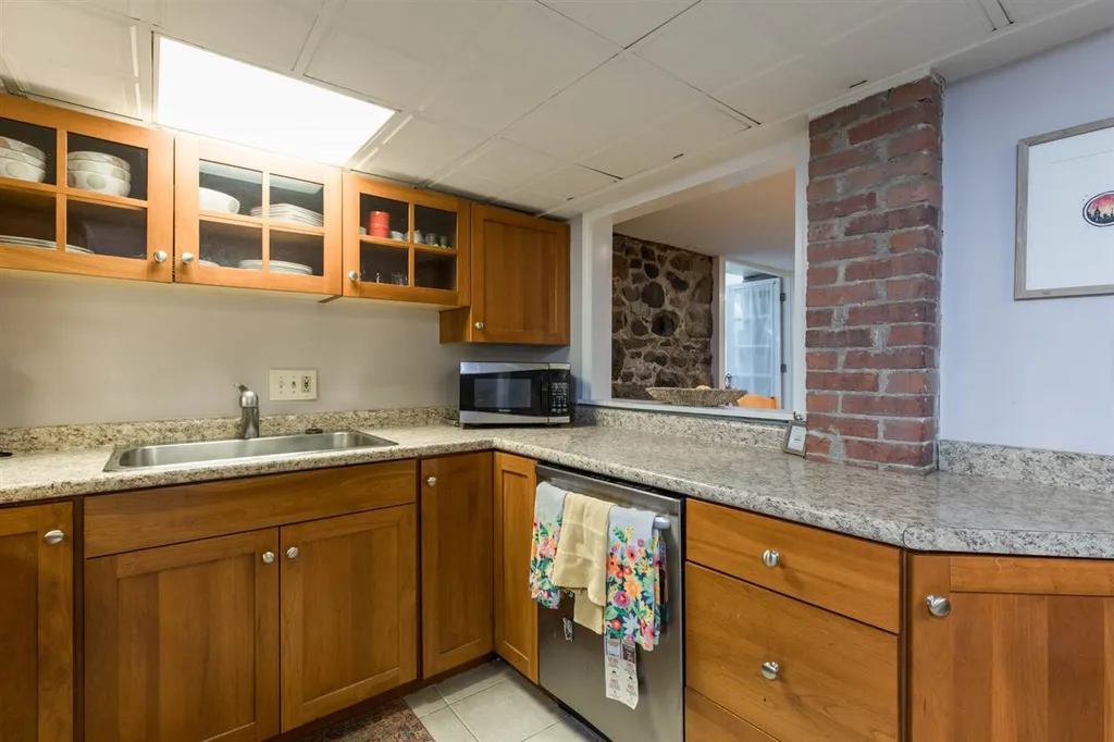 921 Middle Street Portsmouth NH 03801