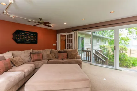 5 Massachusetts Drive Nashua NH 03060