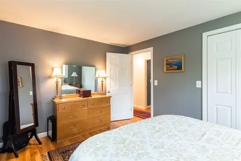 5 Massachusetts Drive Nashua NH 03060