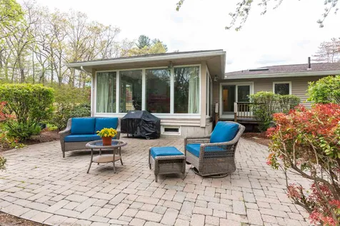 5 Massachusetts Drive Nashua NH 03060