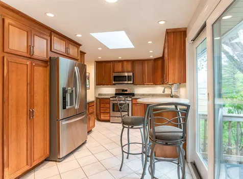 5 Massachusetts Drive Nashua NH 03060