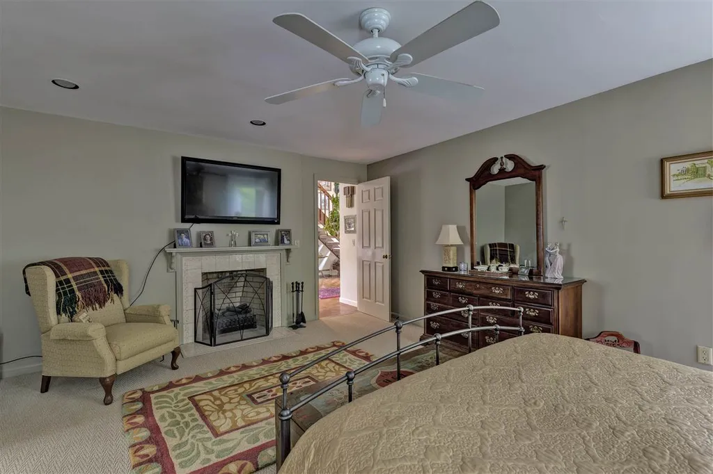 83 Bowles Road Newbury NH 03255