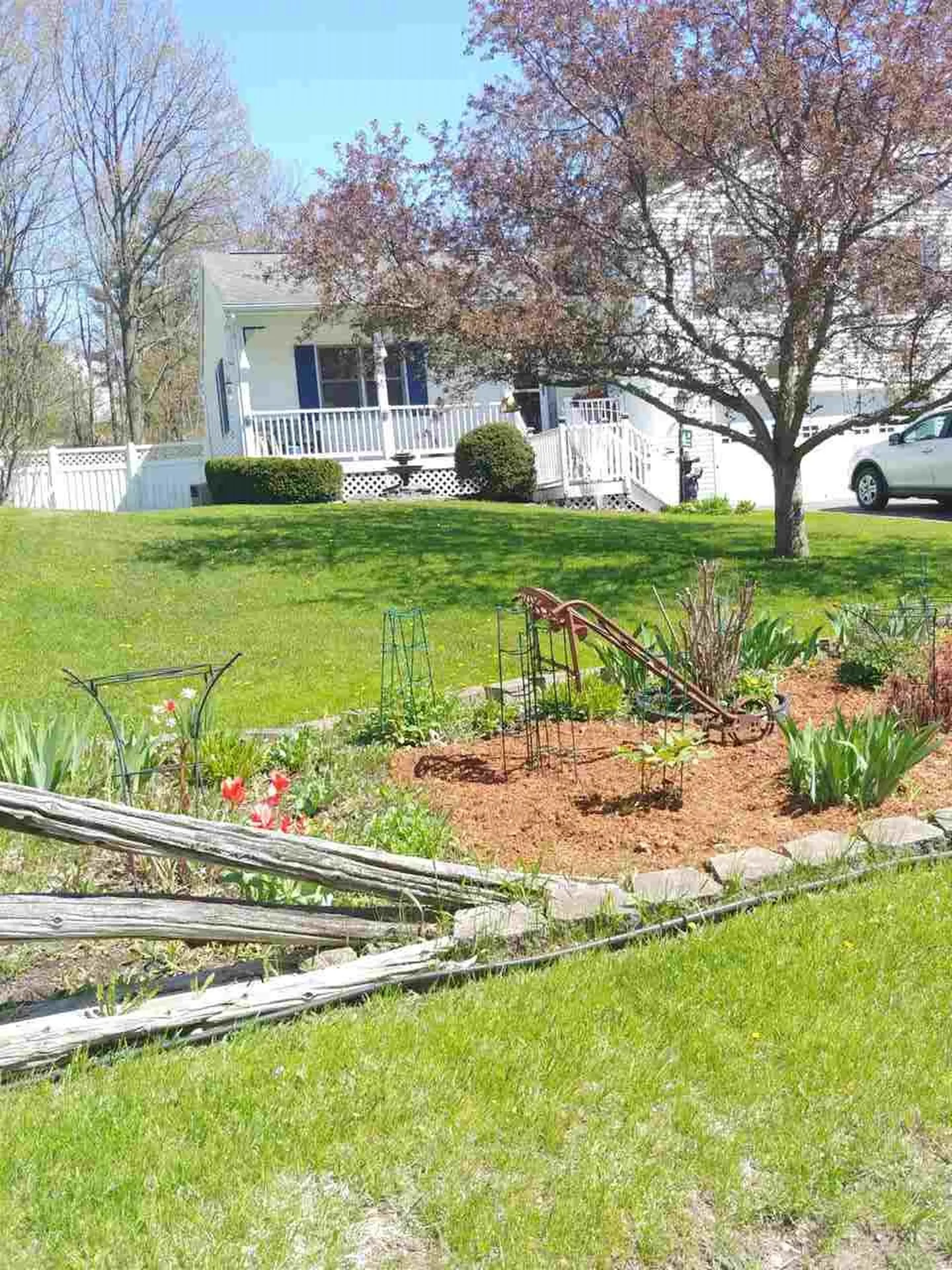 18 Pinegrove Terrace Winooski VT 05404