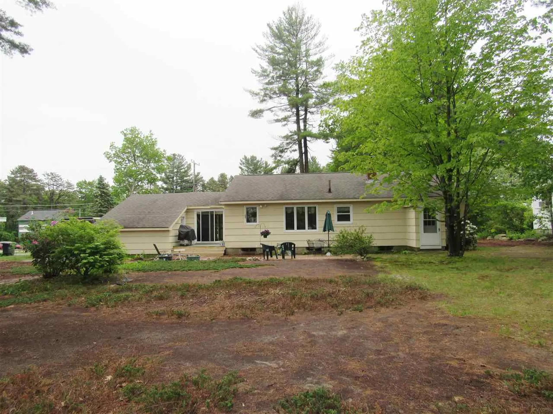 73 Harris Road Nashua NH 03062