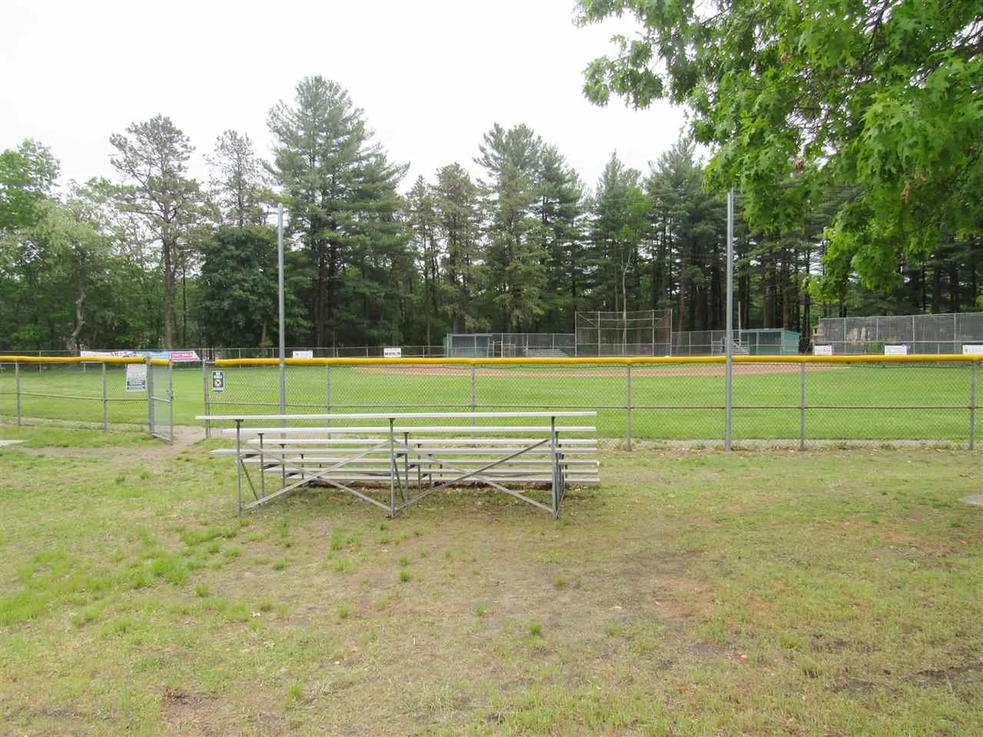73 Harris Road Nashua NH 03062