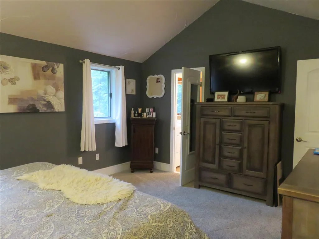 39 Swan Point Road Rindge NH 03461