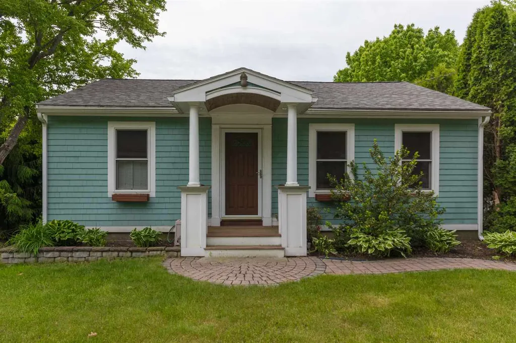 14 Elwyn Road Rye NH 03870