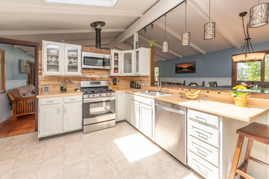 147 Mountain Drive Gilford NH 03249