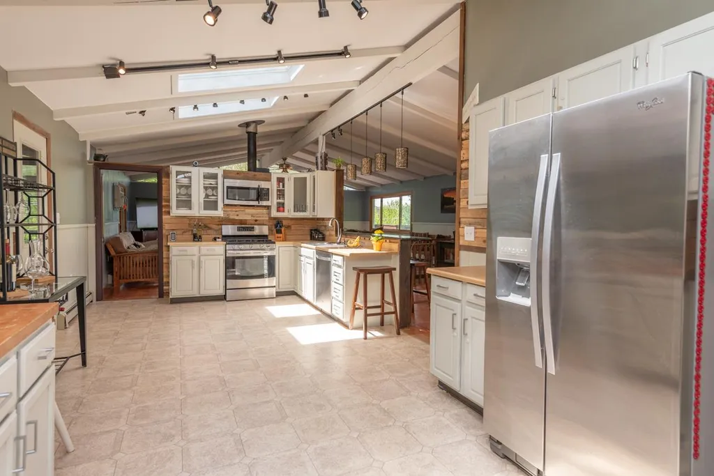 147 Mountain Drive Gilford NH 03249