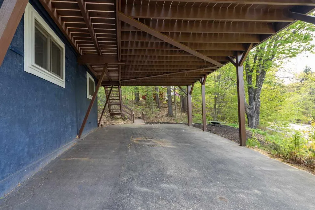 147 Mountain Drive Gilford NH 03249