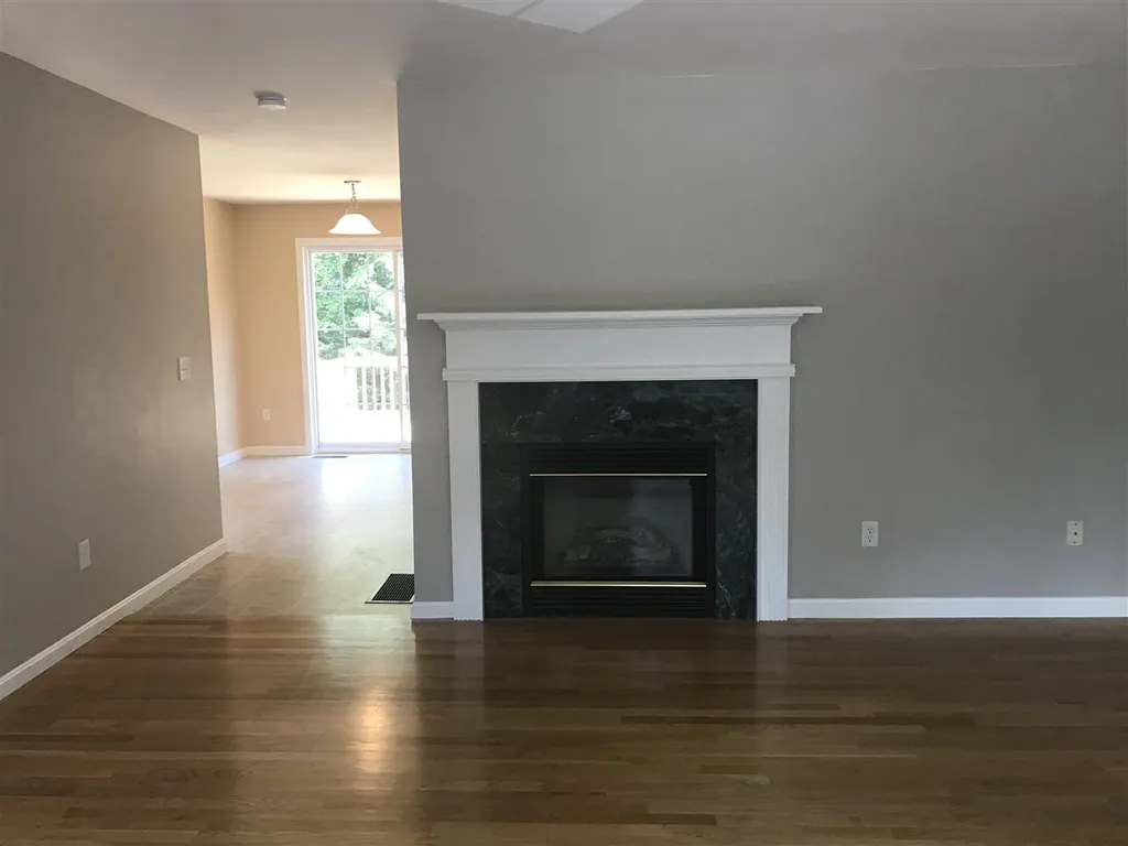 15 Mulberry Lane Amherst NH 03031