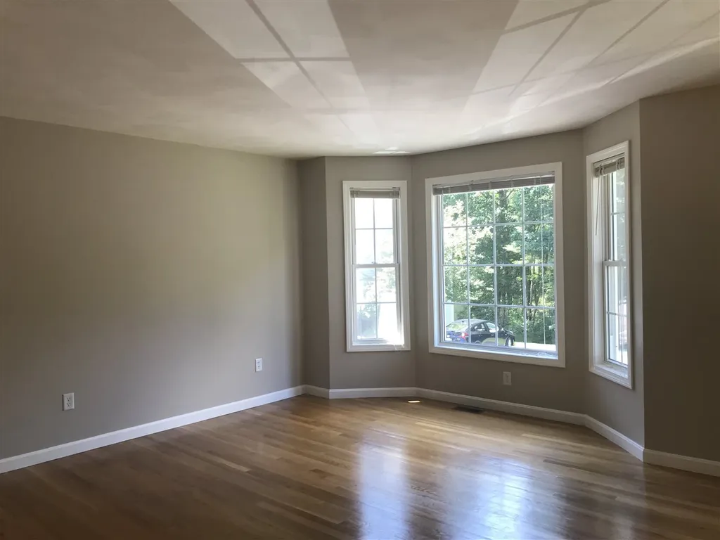 15 Mulberry Lane Amherst NH 03031