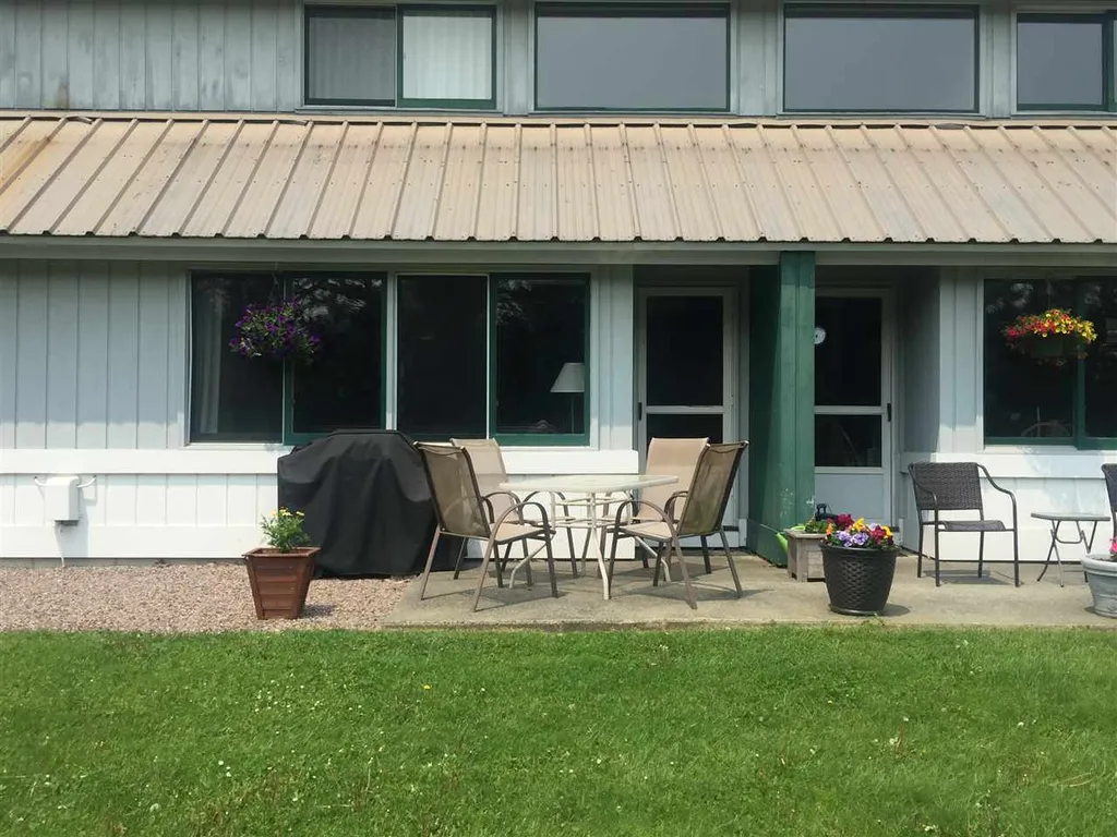 1003 Cape Cod Road Stowe VT 05672