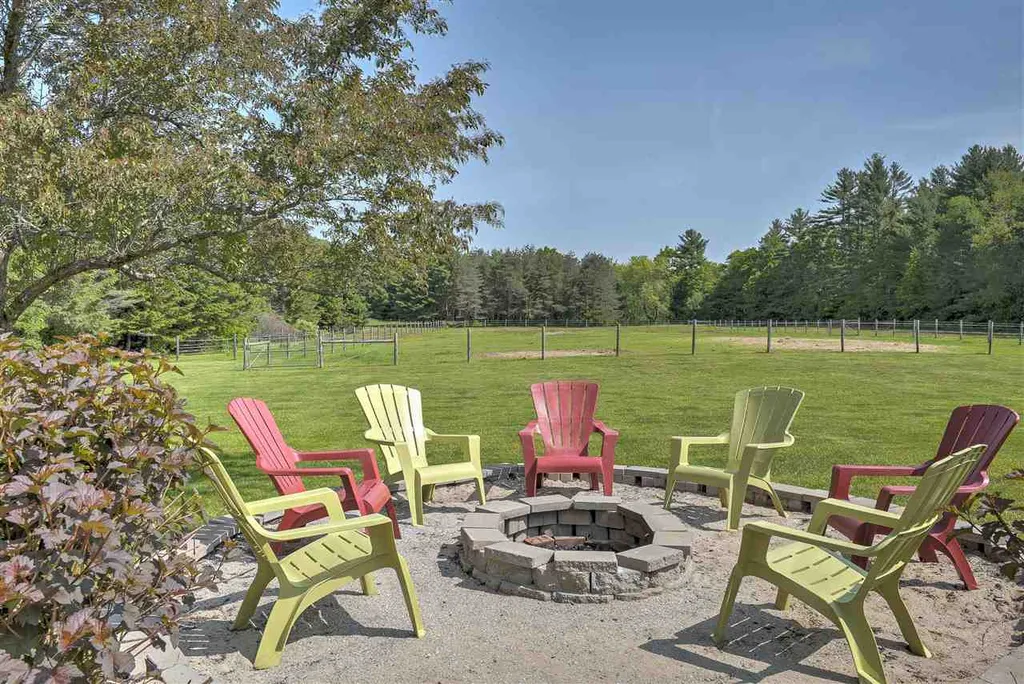 169 Sawyers Crossing Road Swanzey NH 03446