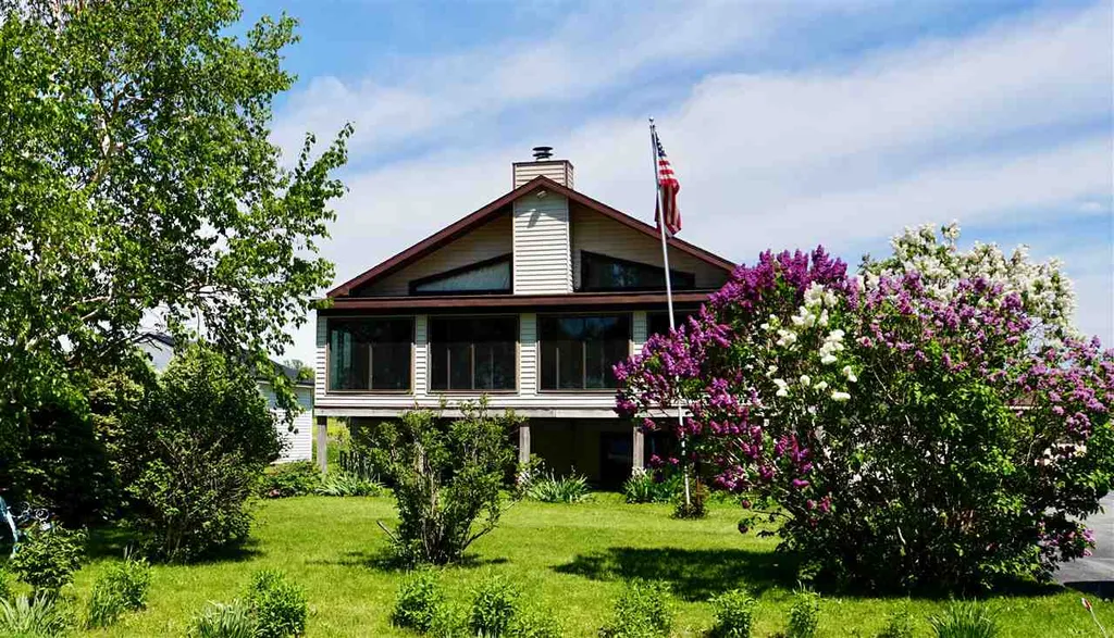 309 West Shore Road Alburgh VT 05440