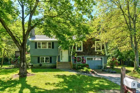7 Gail Road Merrimack NH 03054