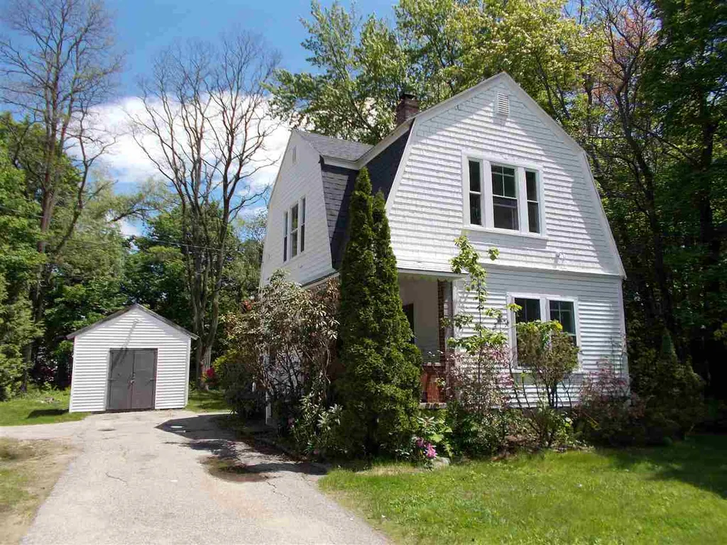 29 Lake Street Conway NH 03818
