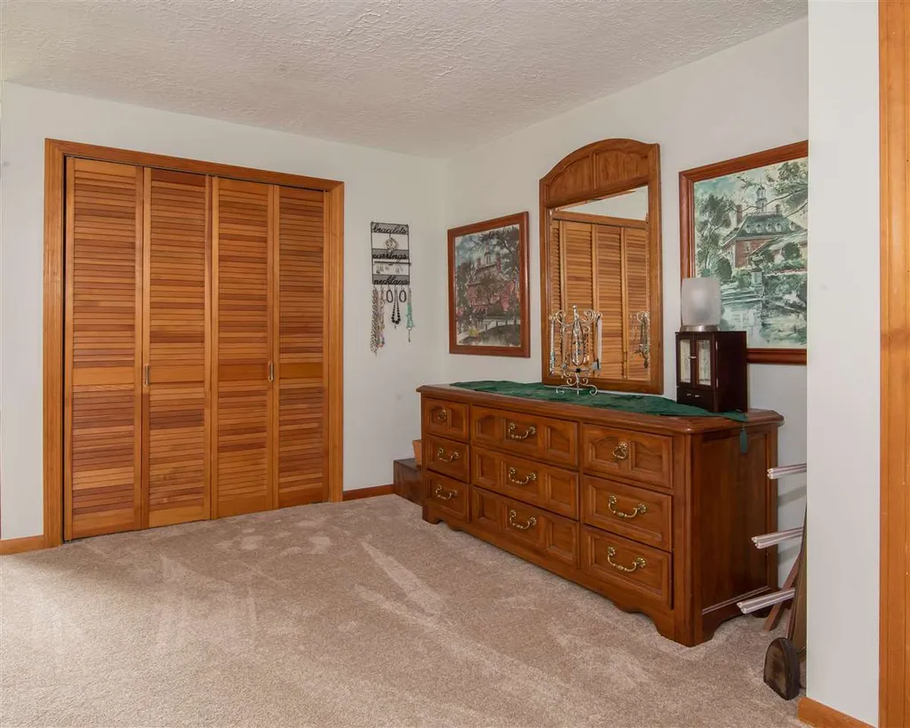 3 William Drive Londonderry NH 03053
