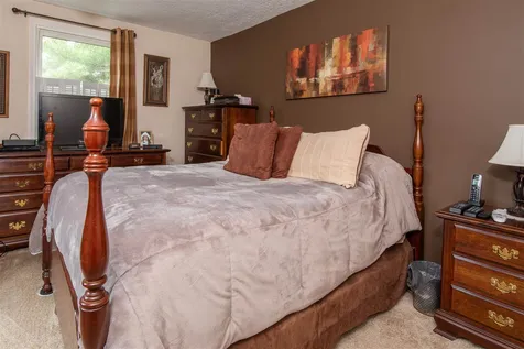 3 William Drive Londonderry NH 03053