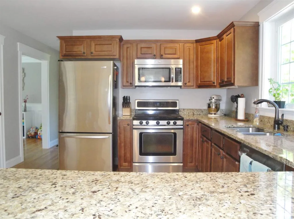 435 Bee Hole Road Loudon NH 03307