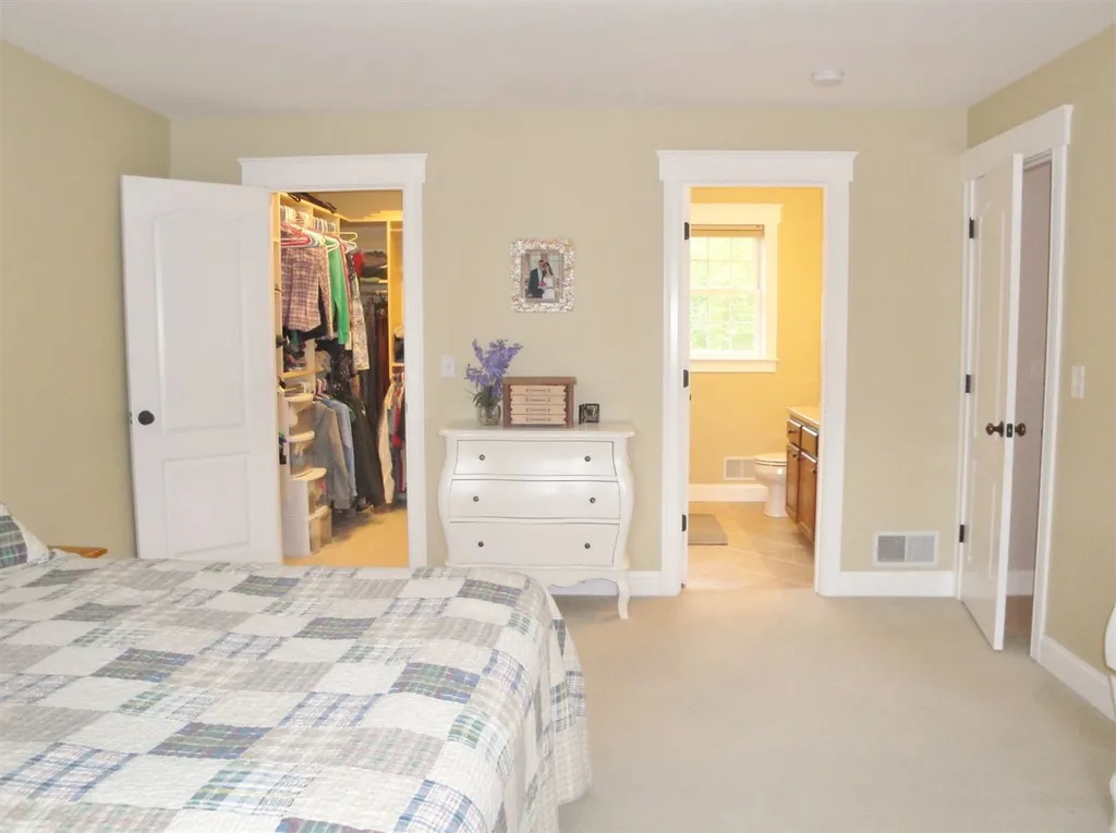 435 Bee Hole Road Loudon NH 03307