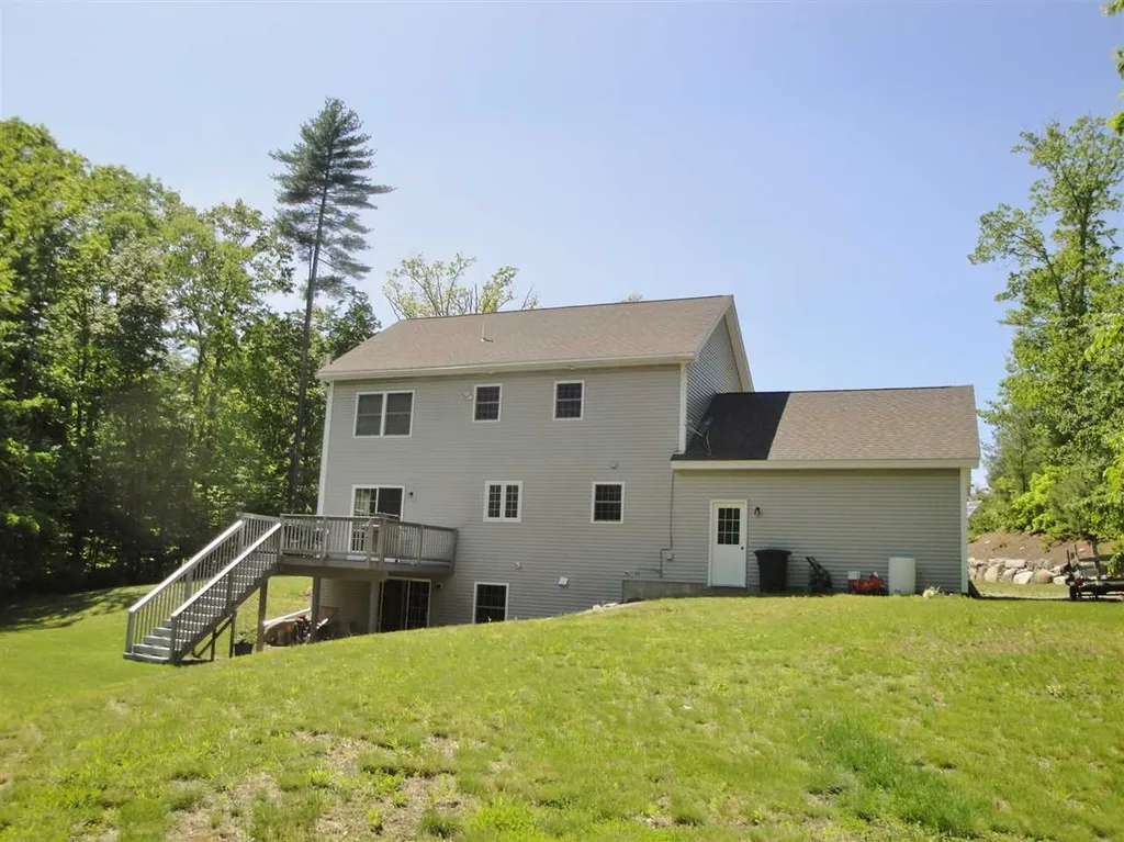 435 Bee Hole Road Loudon NH 03307