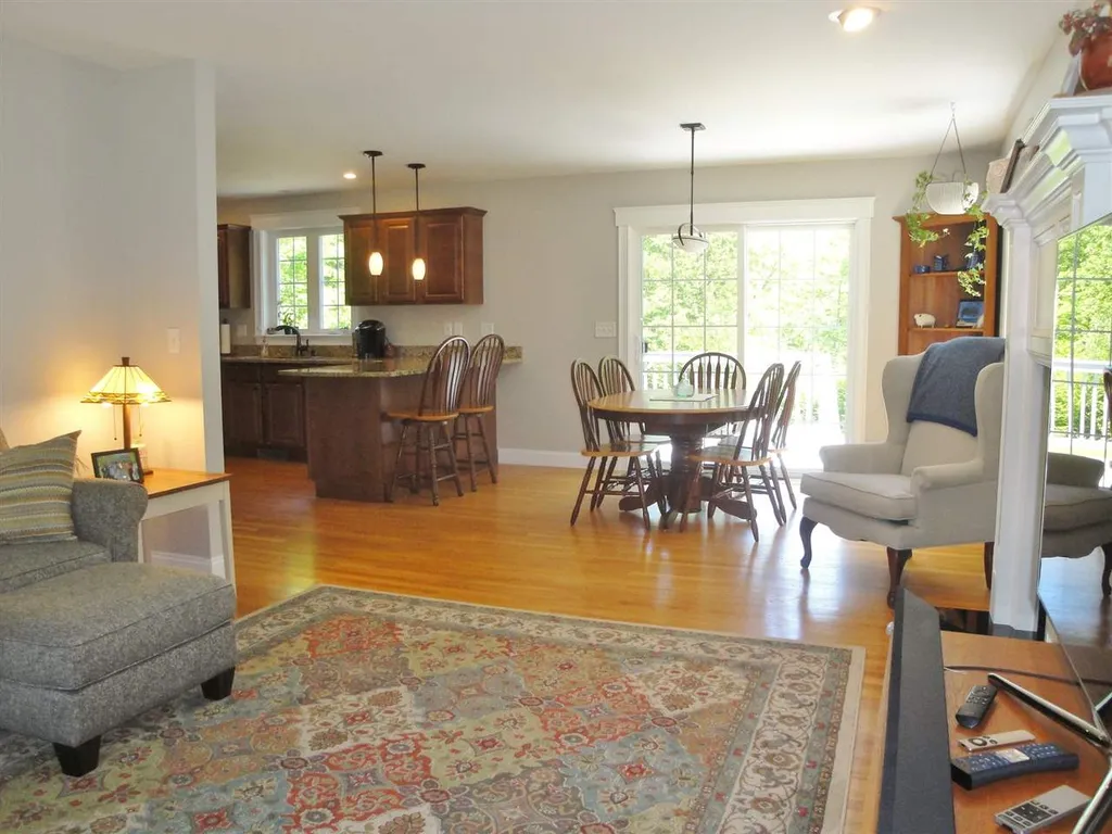 435 Bee Hole Road Loudon NH 03307