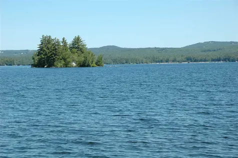 14 Point Breeze Road Wolfeboro NH 03894