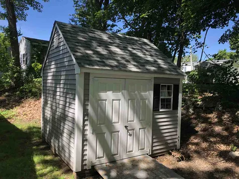 11 Oak Hill Drive Hampstead NH 03841