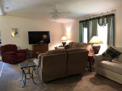 11 Oak Hill Drive Hampstead NH 03841