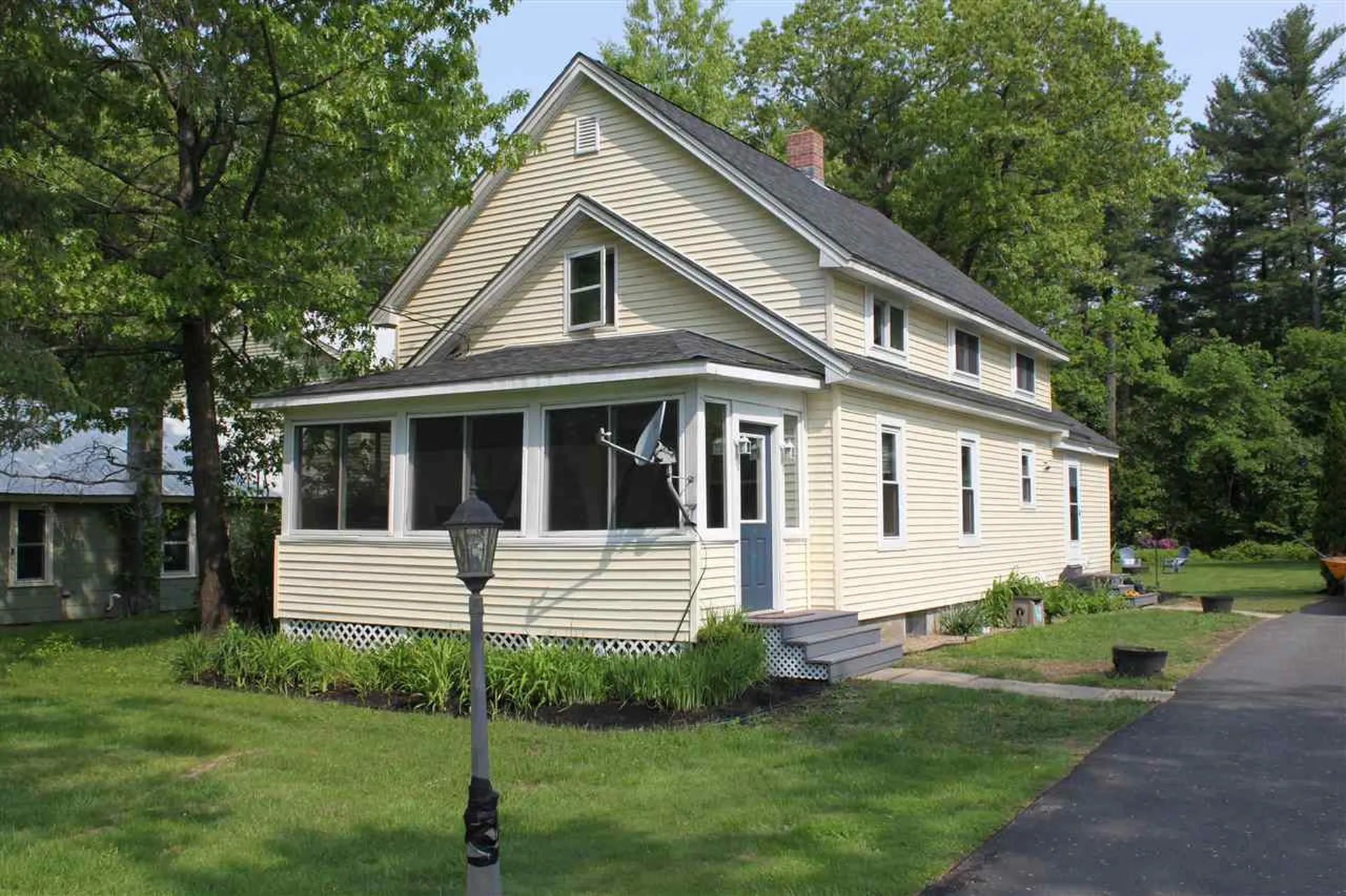24 Lawrence Street Concord NH 03301-5313