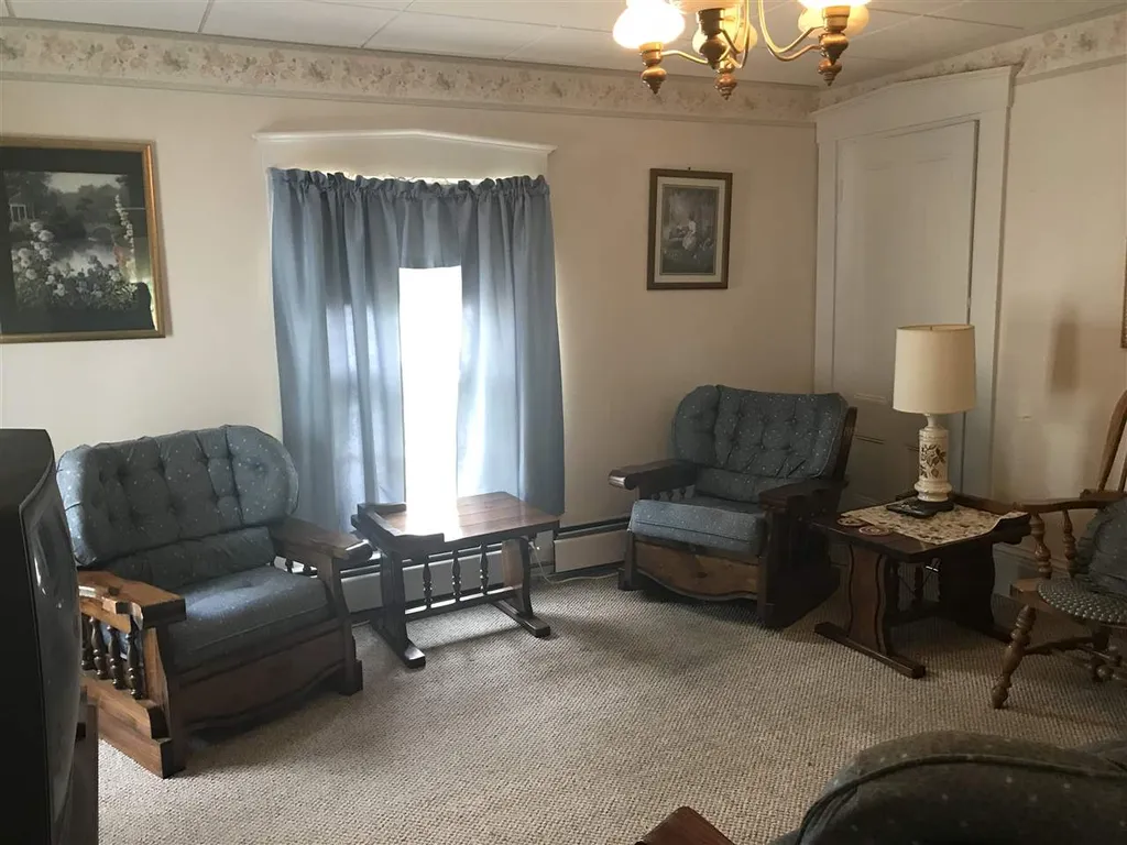 166 Marsh Road Pelham NH 03076