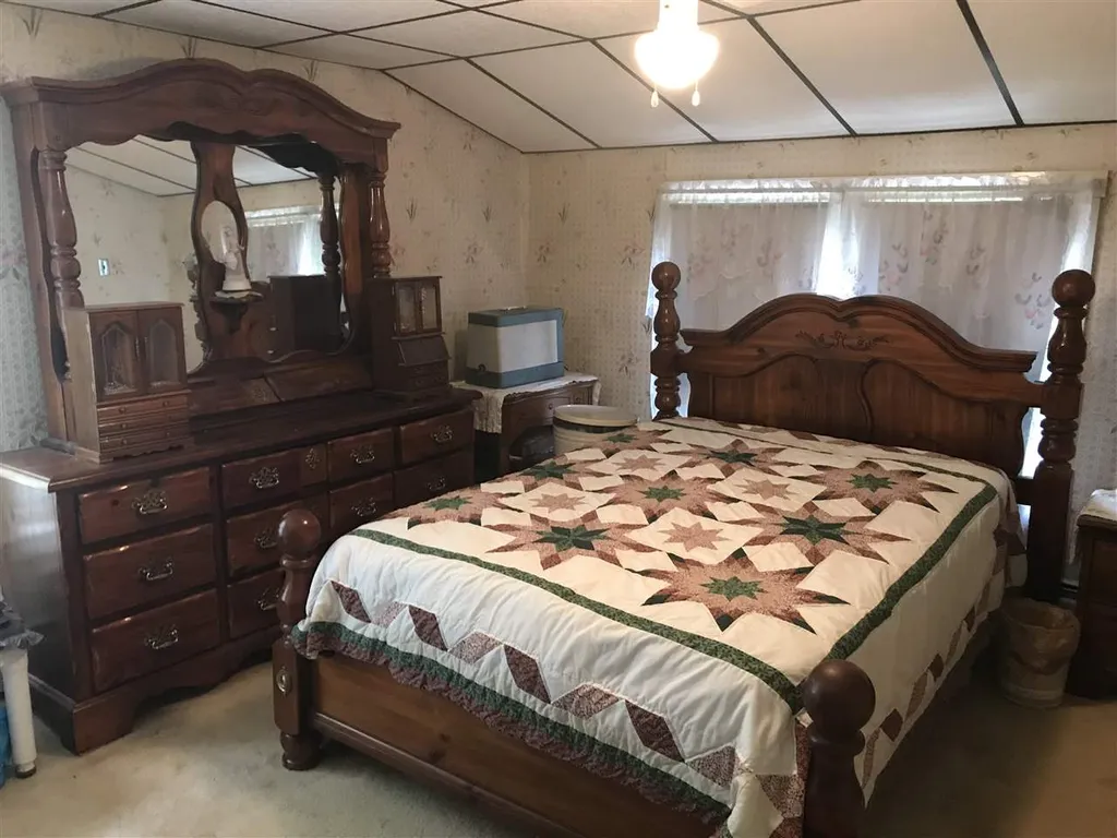 166 Marsh Road Pelham NH 03076