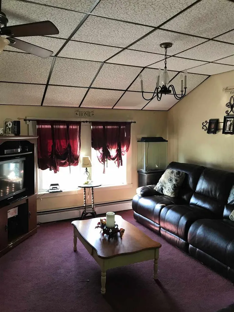 166 Marsh Road Pelham NH 03076