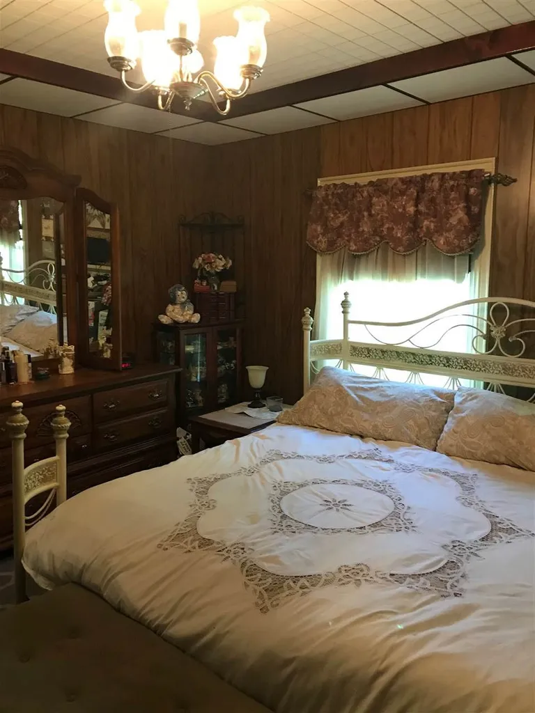 166 Marsh Road Pelham NH 03076