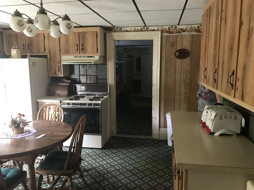166 Marsh Road Pelham NH 03076