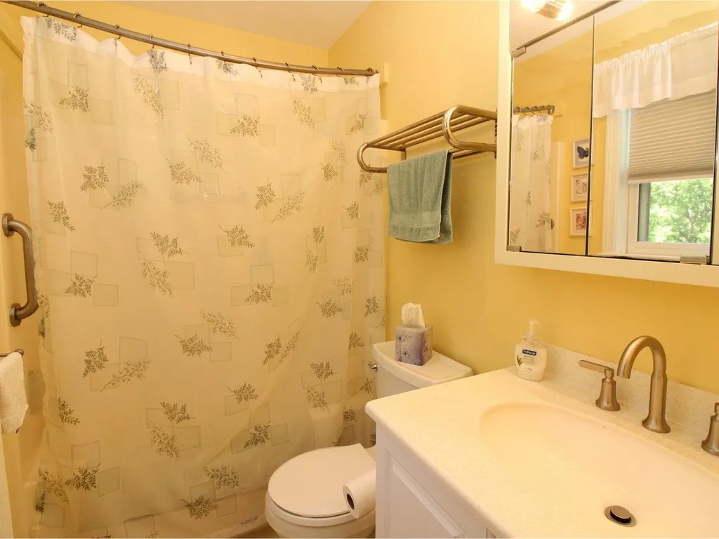 38 Half Moon Terrace Colchester VT 05446