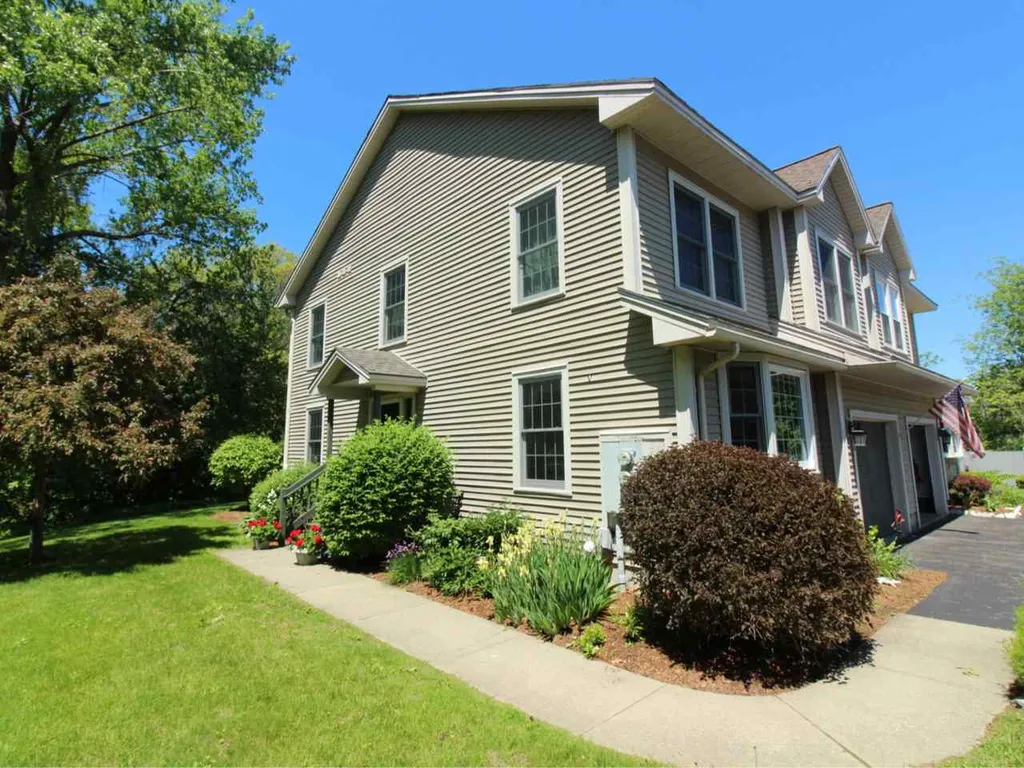 38 Half Moon Terrace Colchester VT 05446