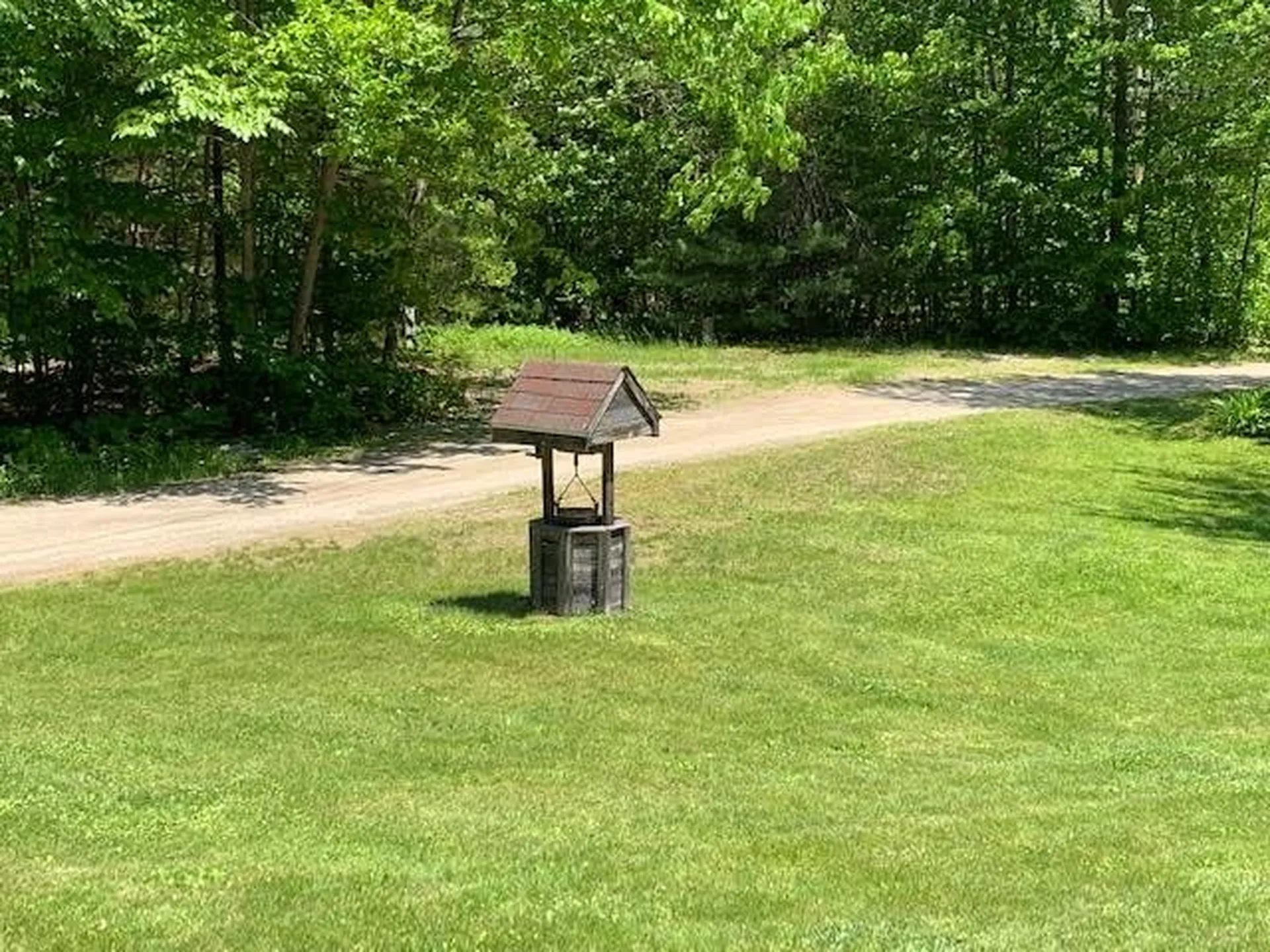 189 Pleasant Pond Road Francestown NH 03043