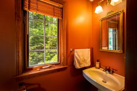 137 Bow Lake Estates Strafford NH 03884