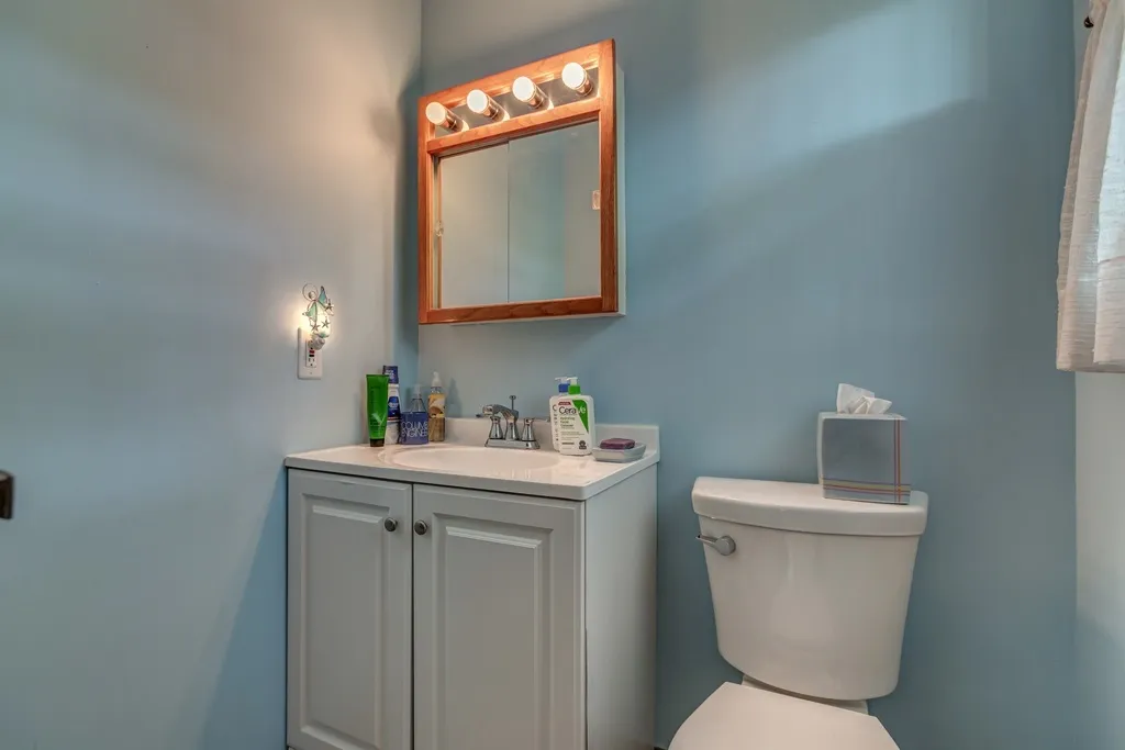 30 Lucille Avenue Salem NH 03079