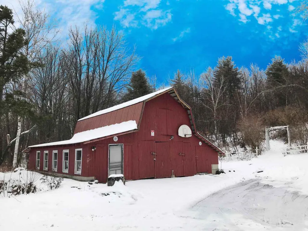 51 Mountain Road Westford VT 05494