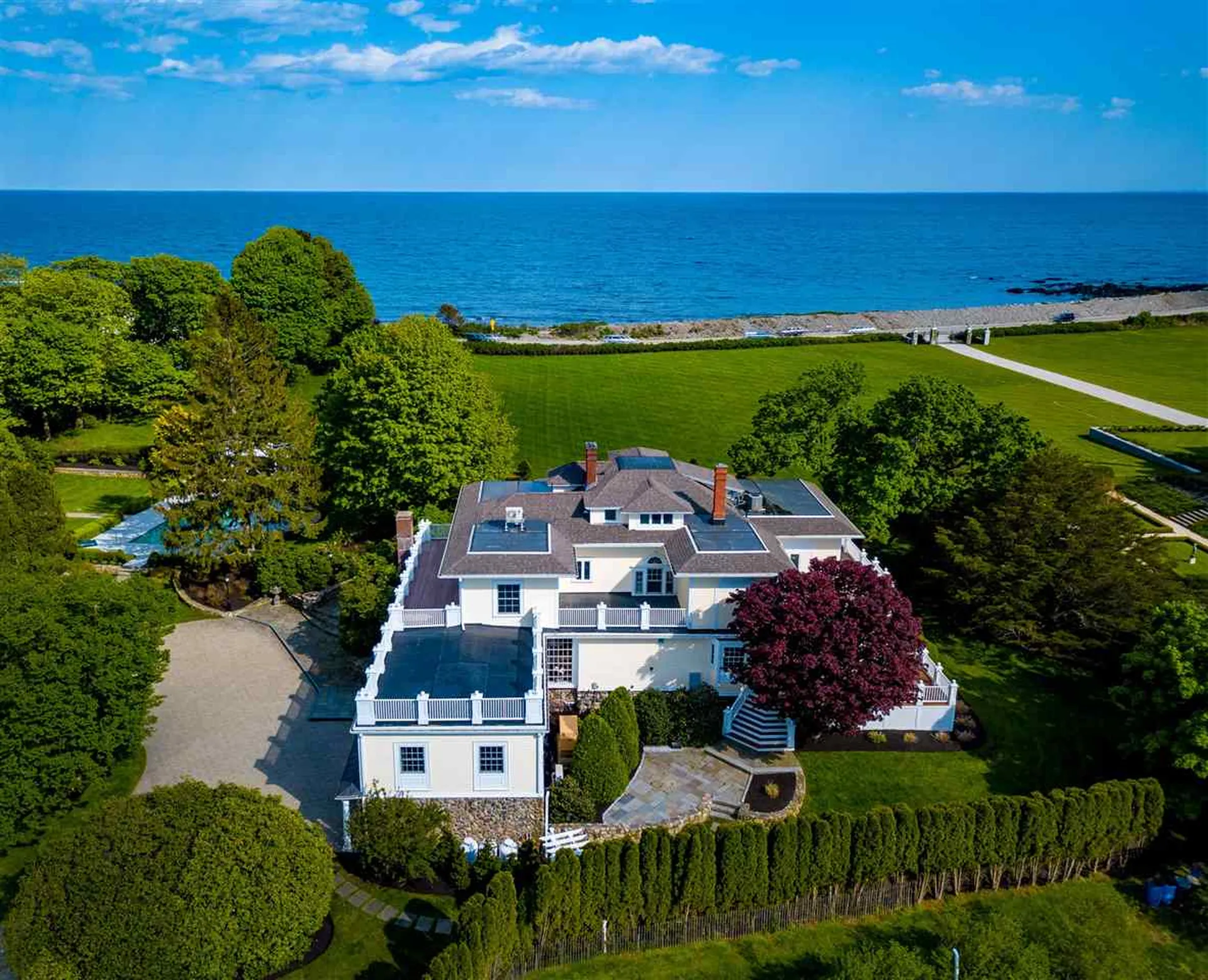 25 Willow Avenue North Hampton NH 03862