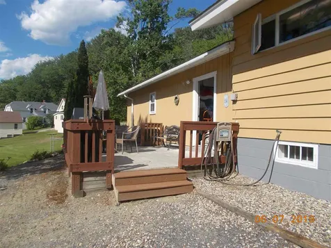11 Bank Avenue Claremont NH 03743